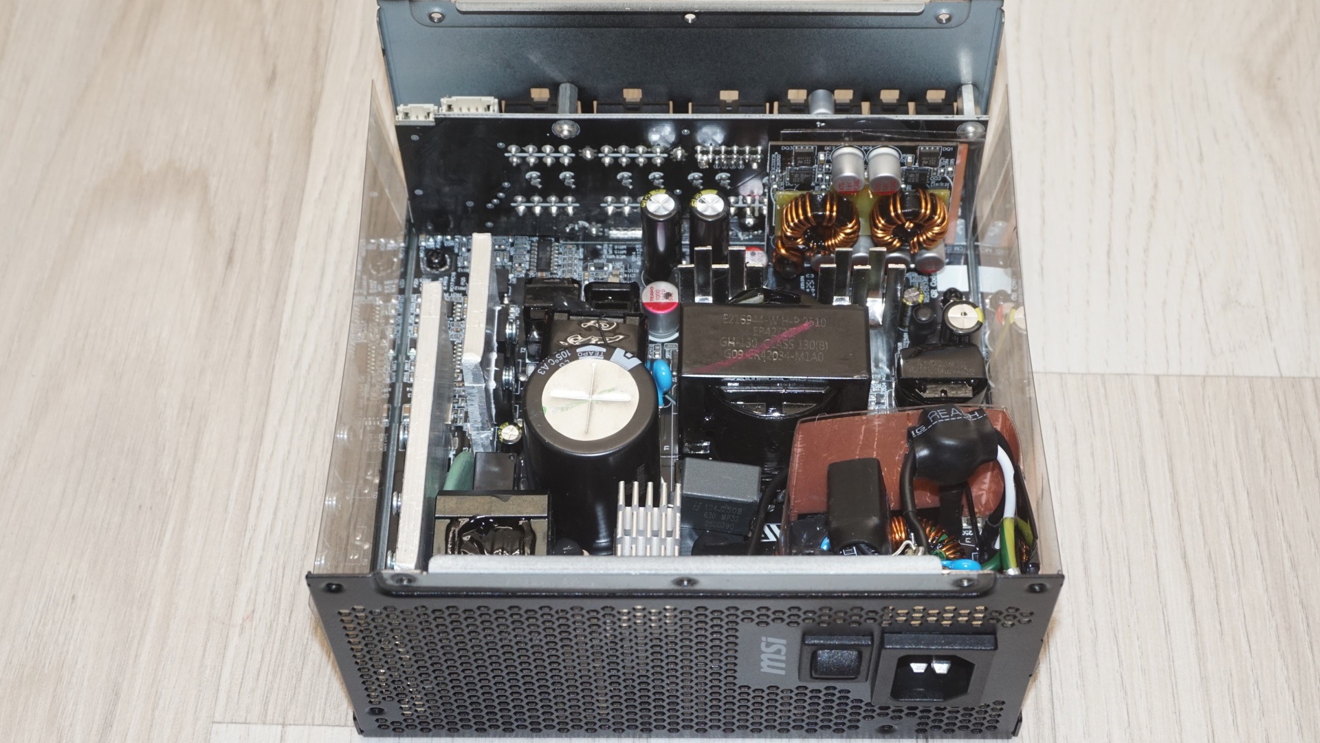MSI MAG A850GLS PCIE5 PSU